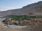 Mustang 01 04-1 Tange The trail branched to the left from the Kali Gandaki River, following a side river to Tange (3240m).